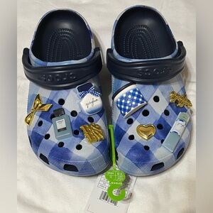 **New Gingham Crocs Blue Checkered Clogs**                       *US Size M5/W7*